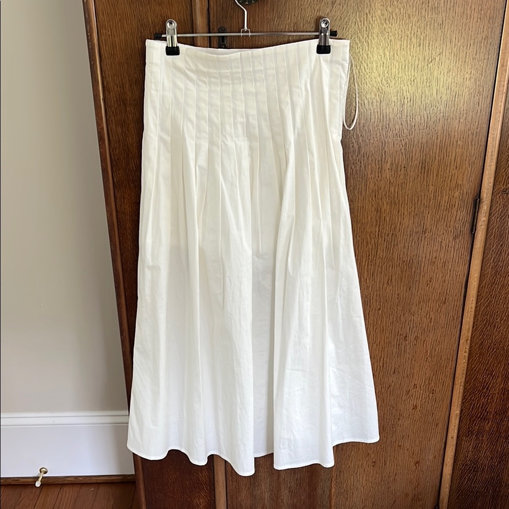 Emory Park Pleated White Midi Skirt - Small